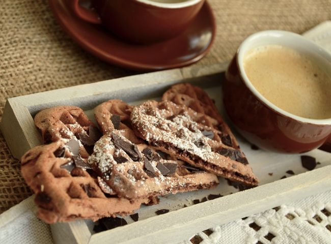 gedison_weihnachtsmarkt_waffeln_kaffee